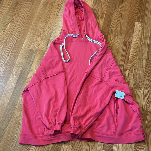 We The Free Hoodie Size Medium NWT - Picture 11 of 13